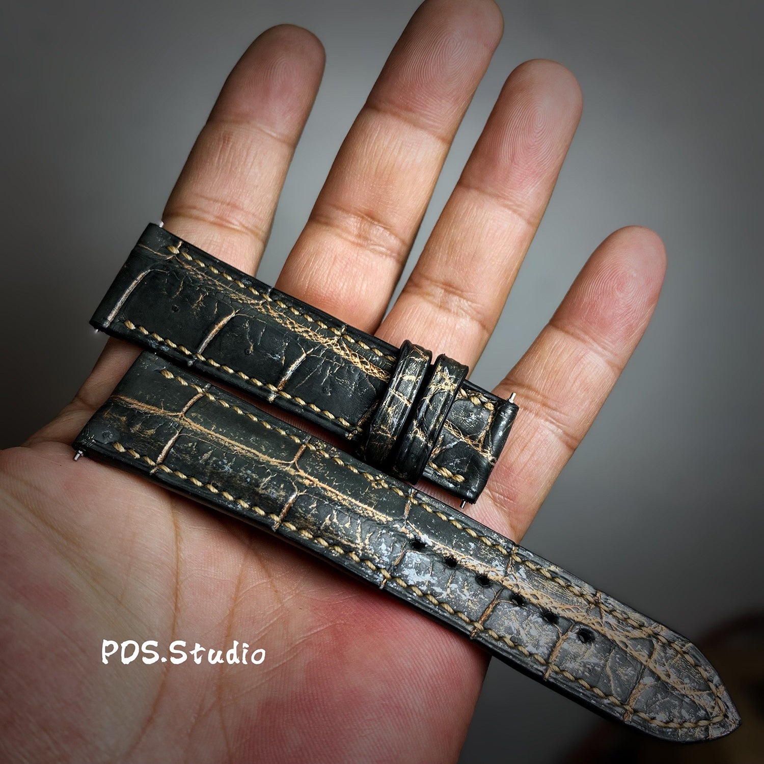 Handmade Custom American Retro Black & Gold American Alligator Leather Watch Strap - Frosted Texture, Sweat-Resistant, Soft, Pin Buckle