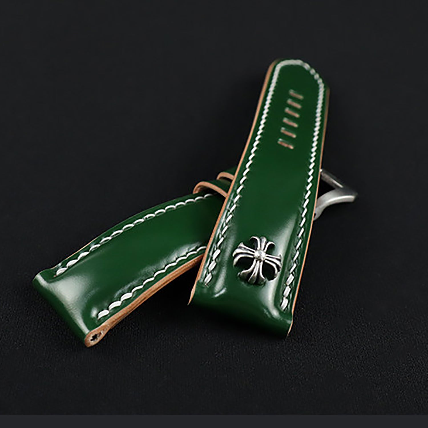 Handcrafted Horsehide Leather Watch Strap with Silver-Tone Hardware for Panerai Watches - Vintage & Premium Aesthetic
