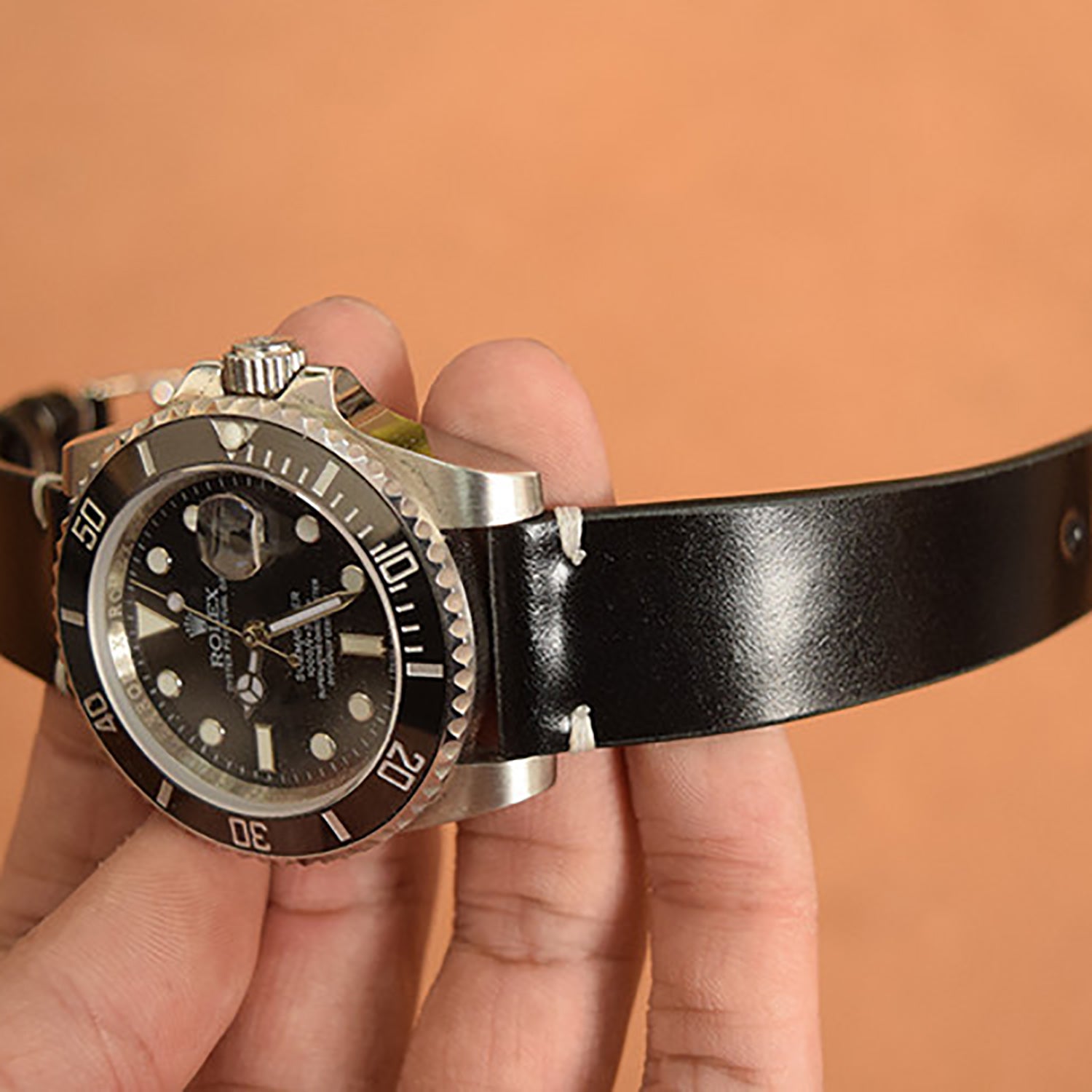 New Year Double-Sided Horsehide Leather Watch Strap - Minimalist Design, Retro Style, Handcrafted with Precision