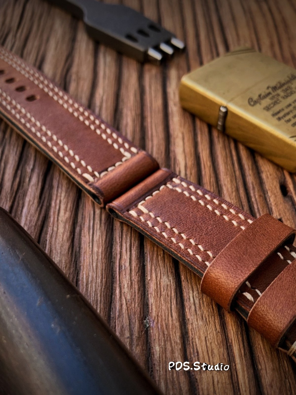 Handcrafted Custom Leather Watch Strap, British Vintage Style, Made of Brown Old-Growth Leather, Soft with Double Thread Sandwich Structure