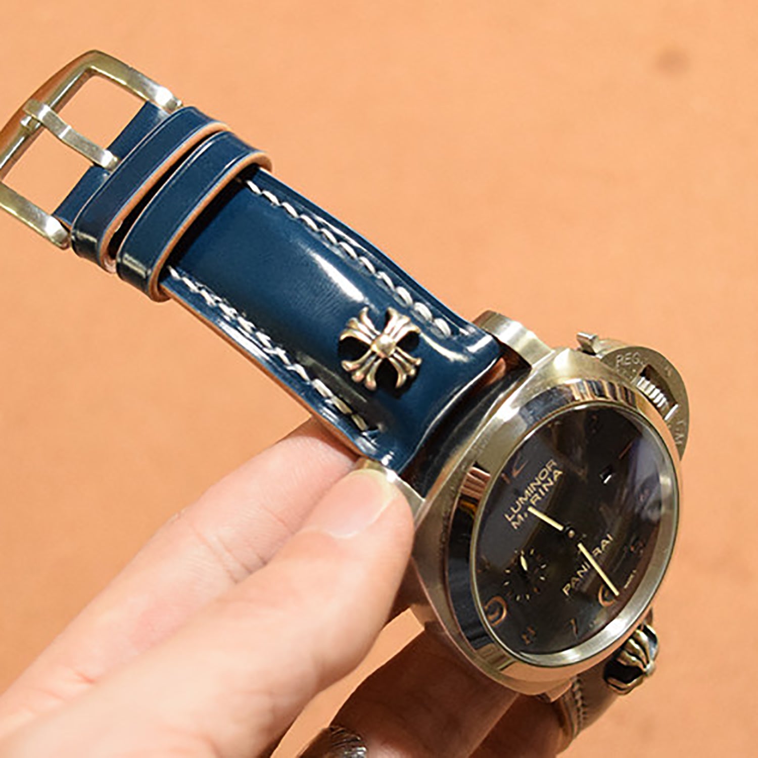 Handcrafted Horsehide Leather Watch Strap with Silver-Tone Hardware for Panerai Watches - Vintage & Premium Aesthetic