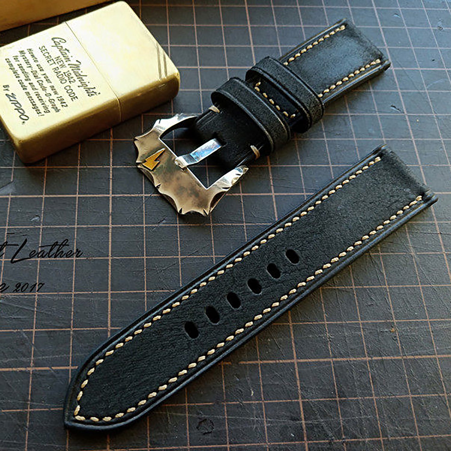 Handmade Vintage Wild Cowhide Leather Watch Strap - Retro Grain, American Rugged Style, Matte Finish, Distressed Look, Soft & Comfortable, Brown Pin Buckle