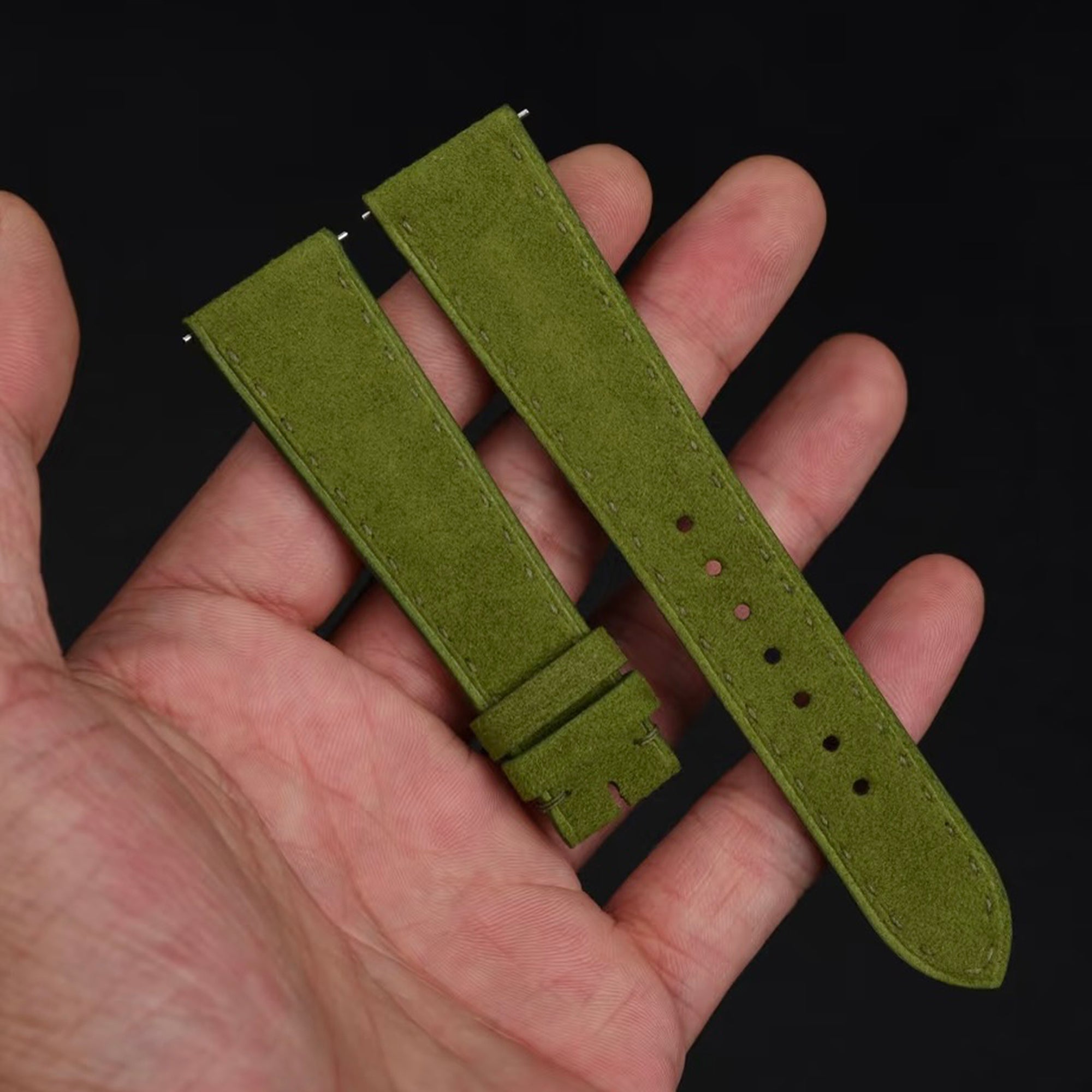 Fits watch straps for Rolex, Patek Philippe, Omega, IWC and other brands.