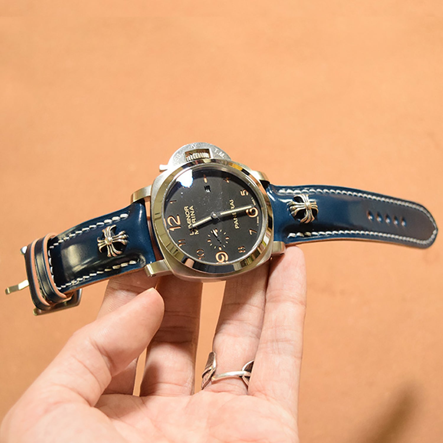 Handcrafted Horsehide Leather Watch Strap with Silver-Tone Hardware for Panerai Watches - Vintage & Premium Aesthetic