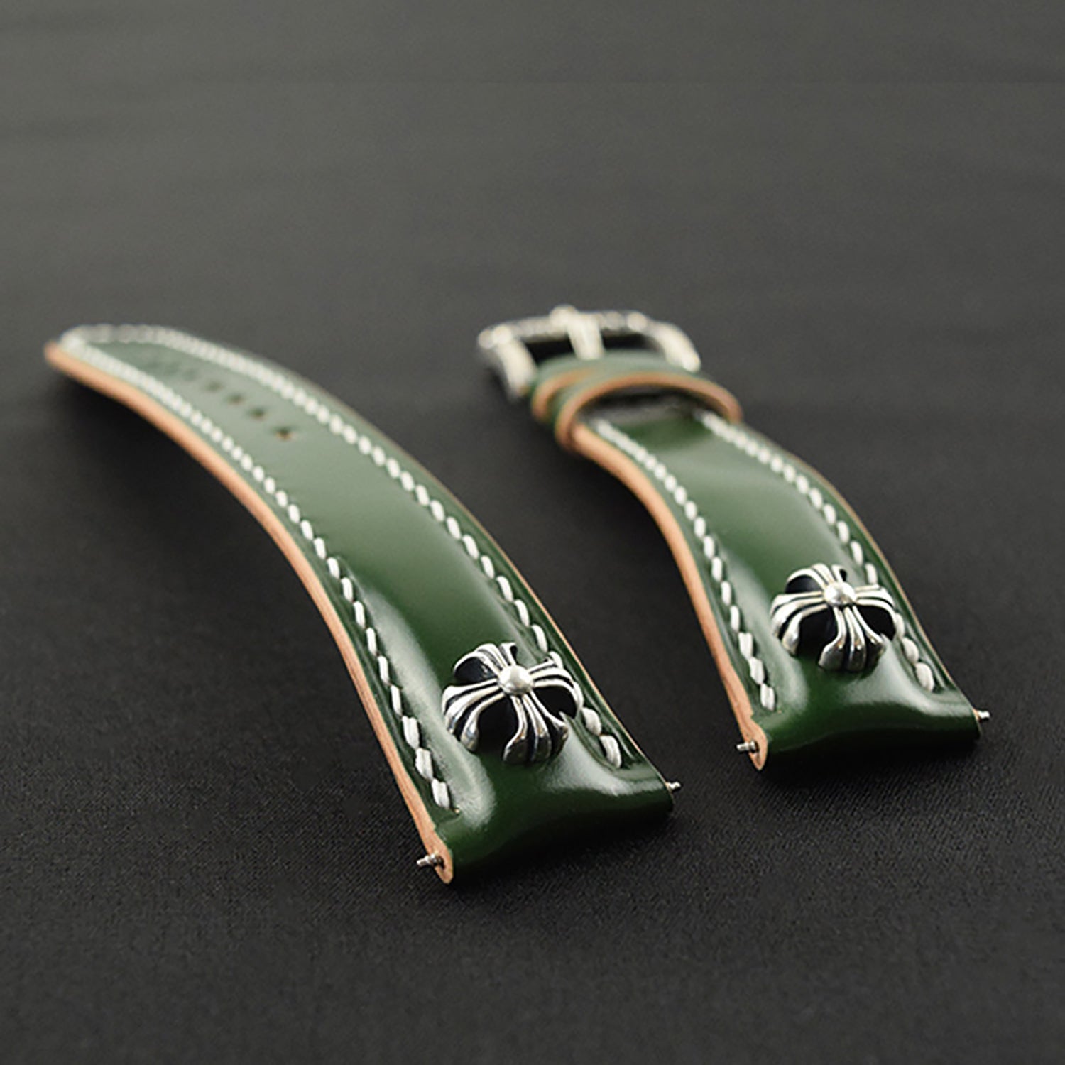 Handcrafted Horsehide Leather Watch Strap with Silver-Tone Hardware for Panerai Watches - Vintage & Premium Aesthetic