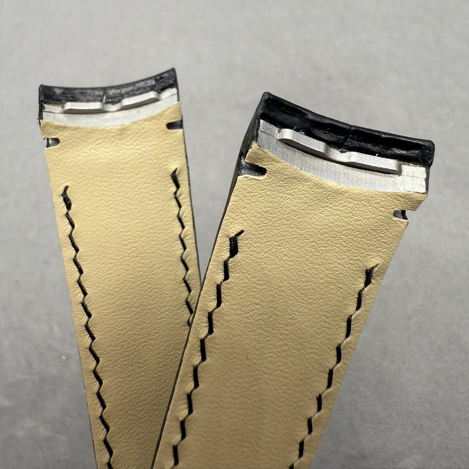 Custom Handmade Alligator Leather Watch Strap for Ulysse Nardin Complex Function Series 3343-126