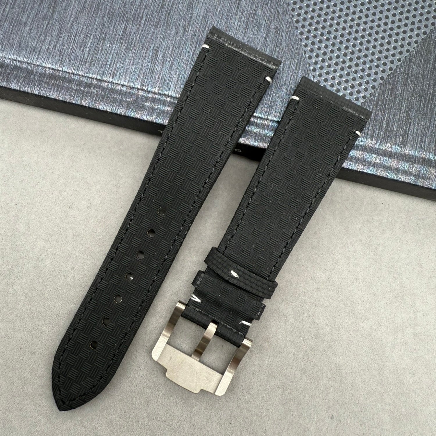 Handcrafted Nylon Texture Fluororubber Watch Strap with White Lines for Tudor Black Bay M79470