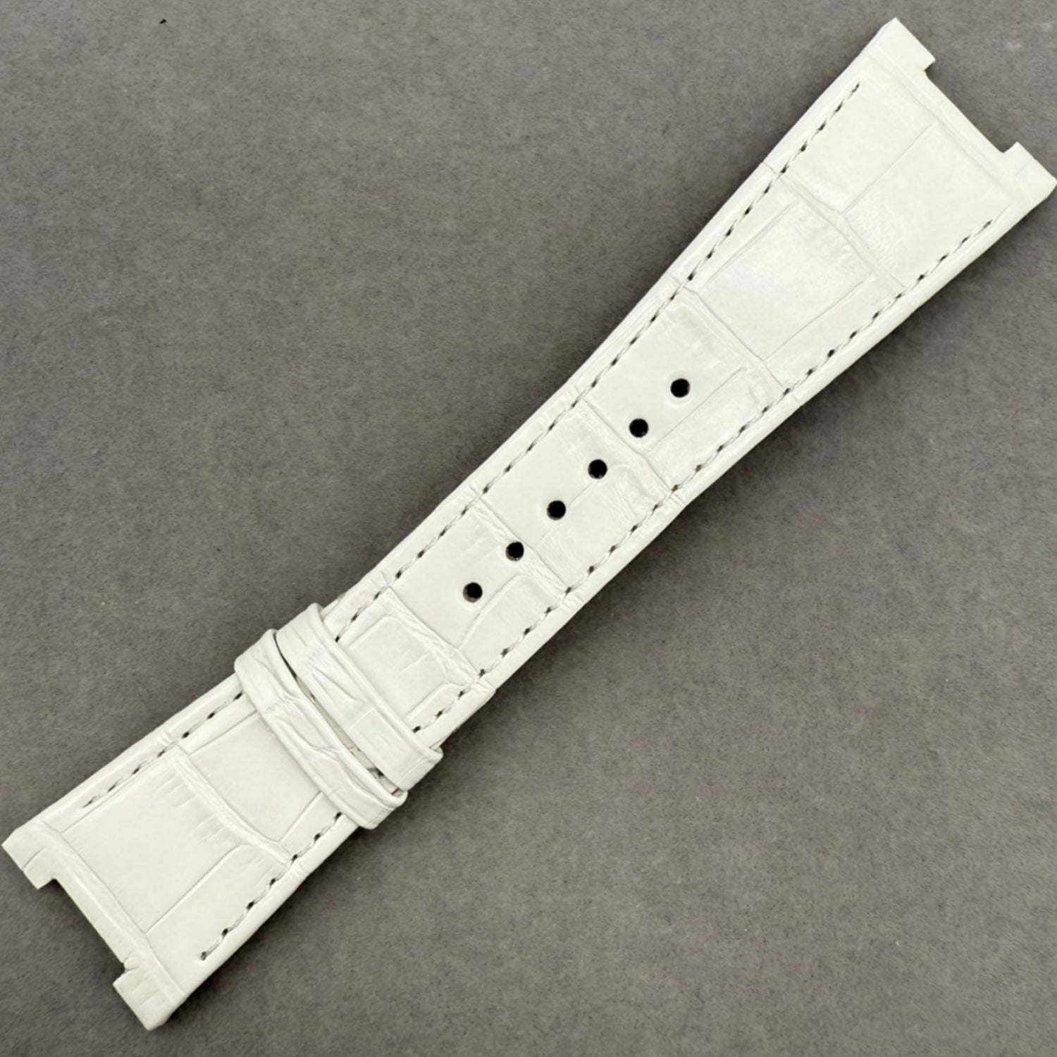 Custom Handmade White Alligator Leather Watch Strap for Patek Philippe Sports Elegance Series 5711/5712