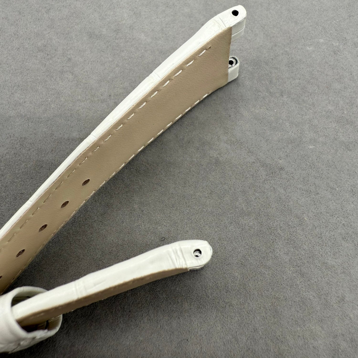 Custom Handmade White Alligator Leather Watch Strap for Patek Philippe Sports Elegance Series 5711/5712