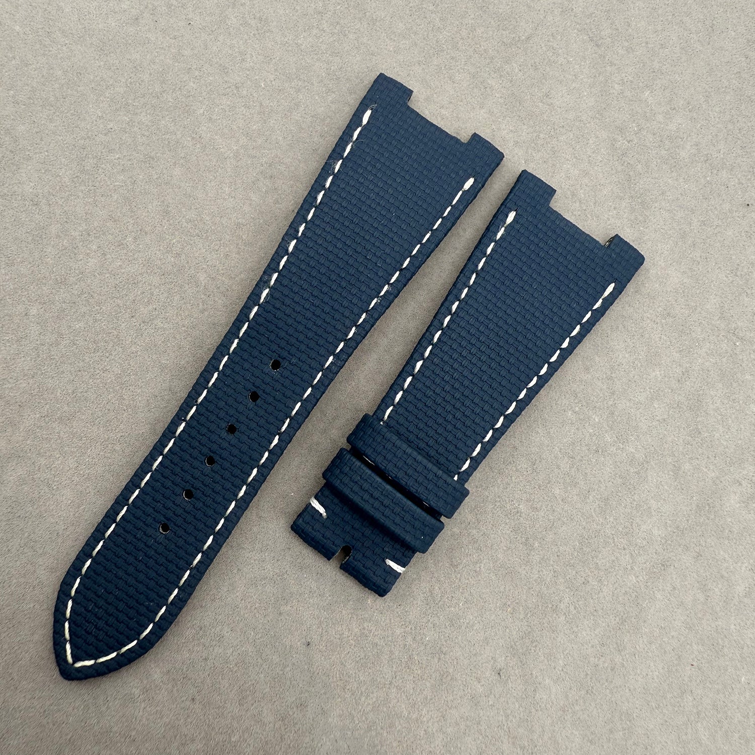 Compatible with Patek Philippe Nautilus 5712 Nylon Pattern Fluororubber Strap