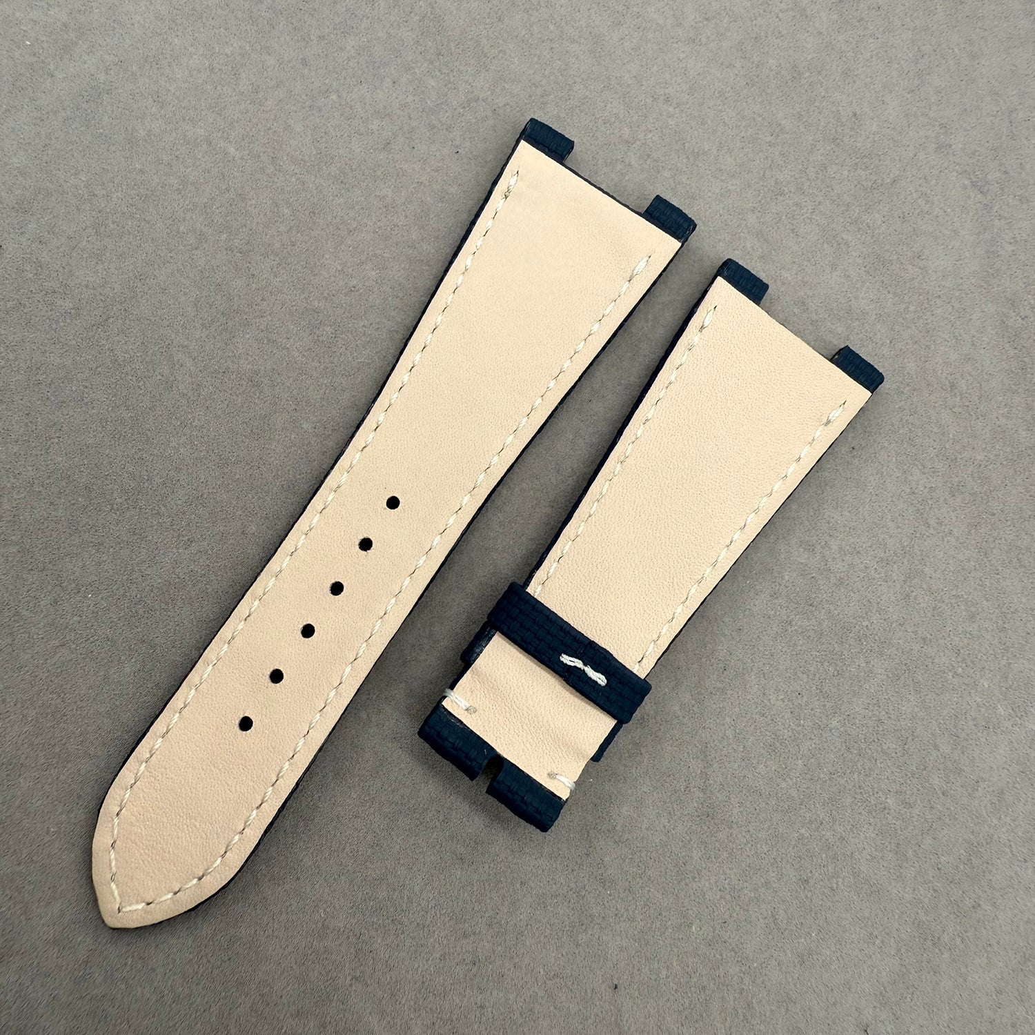 Compatible with Patek Philippe Nautilus 5712 Nylon Pattern Fluororubber Strap