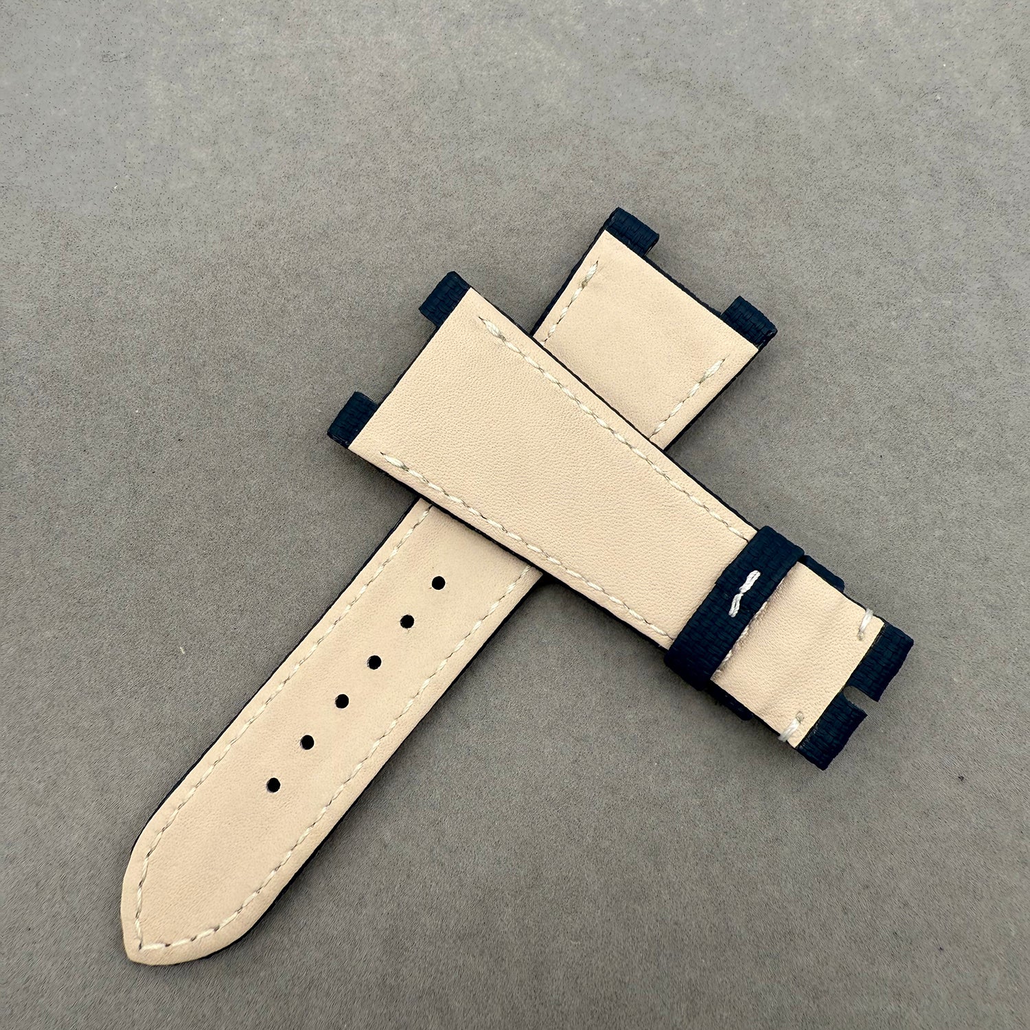 Compatible with Patek Philippe Nautilus 5712 Nylon Pattern Fluororubber Strap
