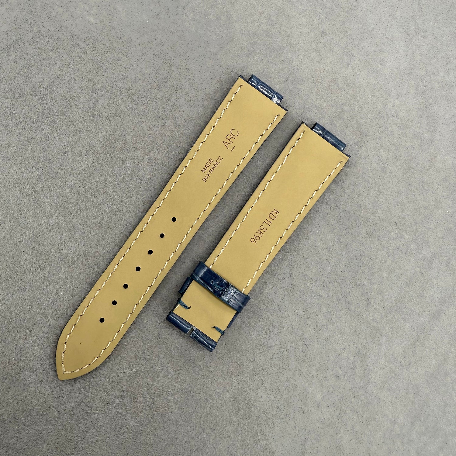 Compatible with Cartier Ballon Bleu Polished ALLIGATOR Strap Pin Buckle Style