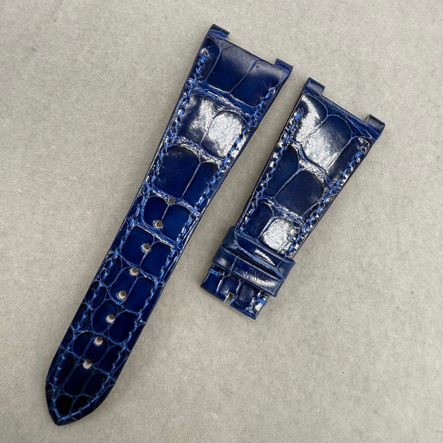 Compatible with Patek Philippe Nautilus 5712 Polished ALLIGATOR Strap