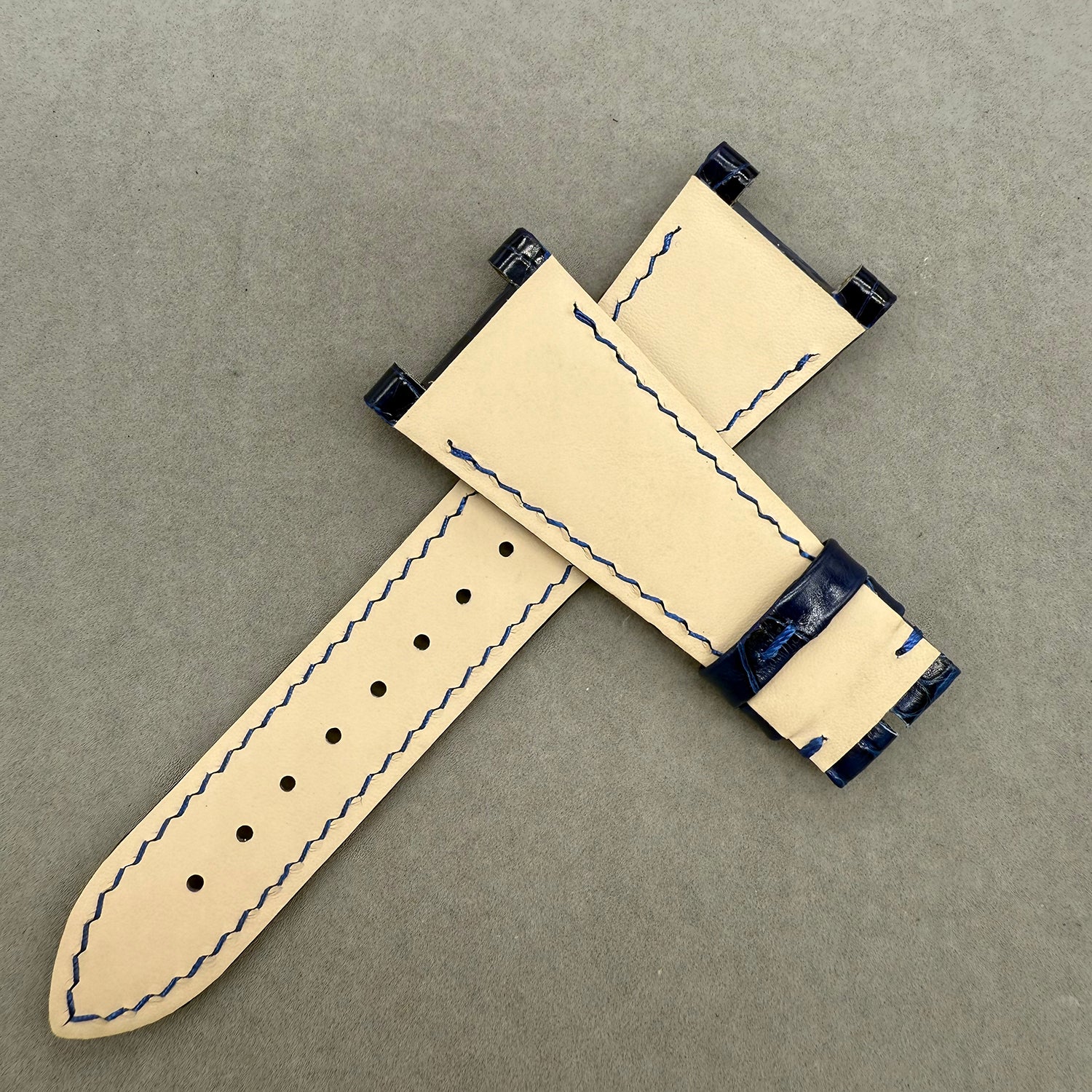 Compatible with Patek Philippe Nautilus 5712 Polished ALLIGATOR Strap
