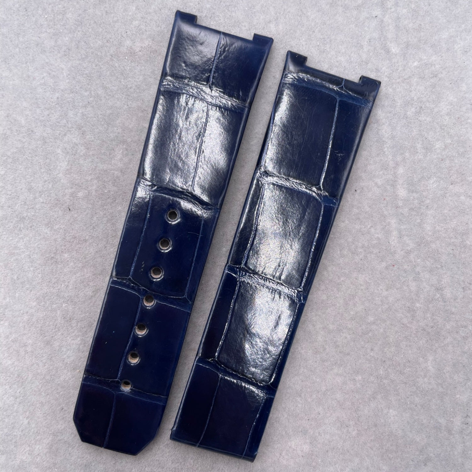 Custom Handmade Glossy Blue Alligator Leather Watch Strap for OMEGA Constellation (35.5mm Case, 23-Notch, Model: 23)