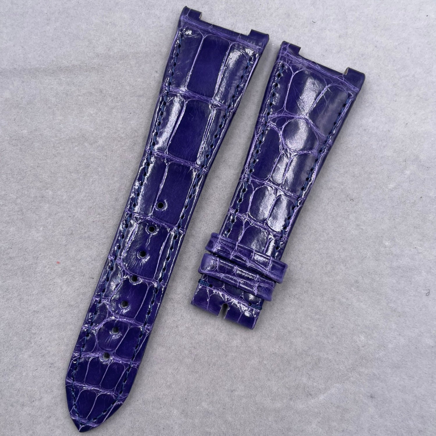 Compatible with Girard-Perregaux 81010 Series Notched Purple Crocodile Leather Watch Strap