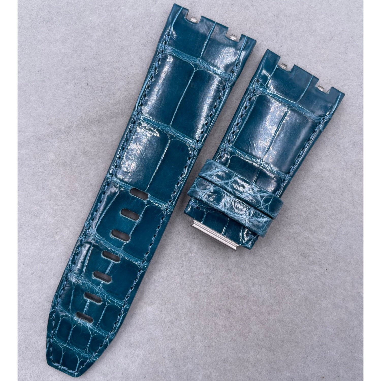 Compatible with Audemars Piguet 26420, Dark Grey Crocodile Leather Watch Strap