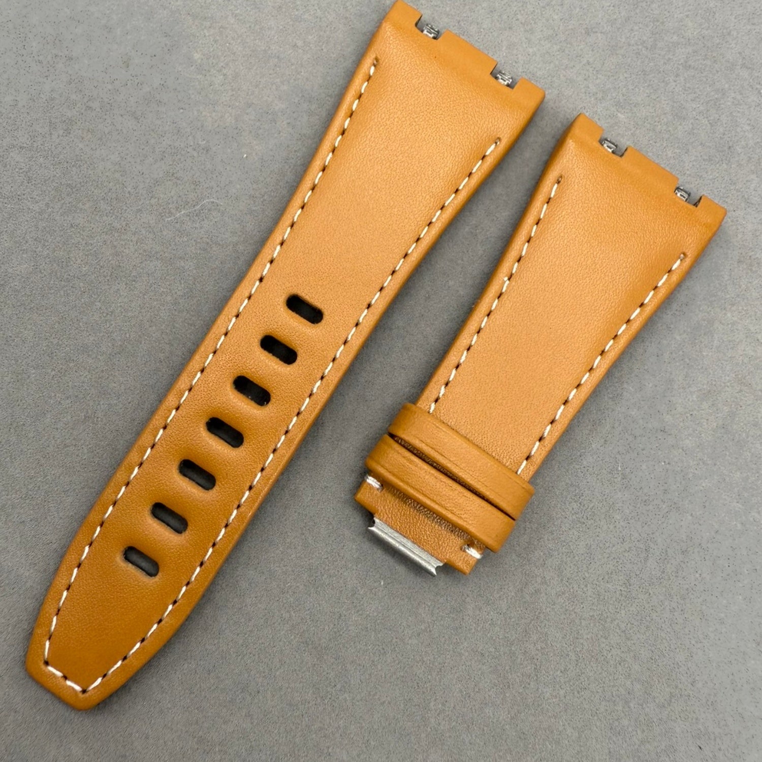 Compatible with Audemars Piguet 26420 - Handcrafted Cowhide Leather Strap