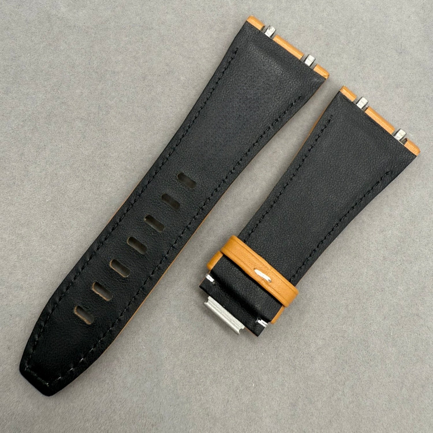 Compatible with Audemars Piguet 26420 - Handcrafted Cowhide Leather Strap