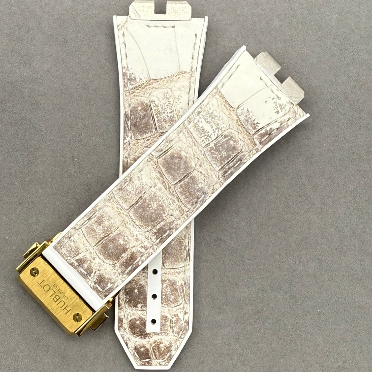 Handcrafted Custom ALLIGATOR Watch Strap for Hublot Big Bang 411 Himalayan - Quick-Release Leather