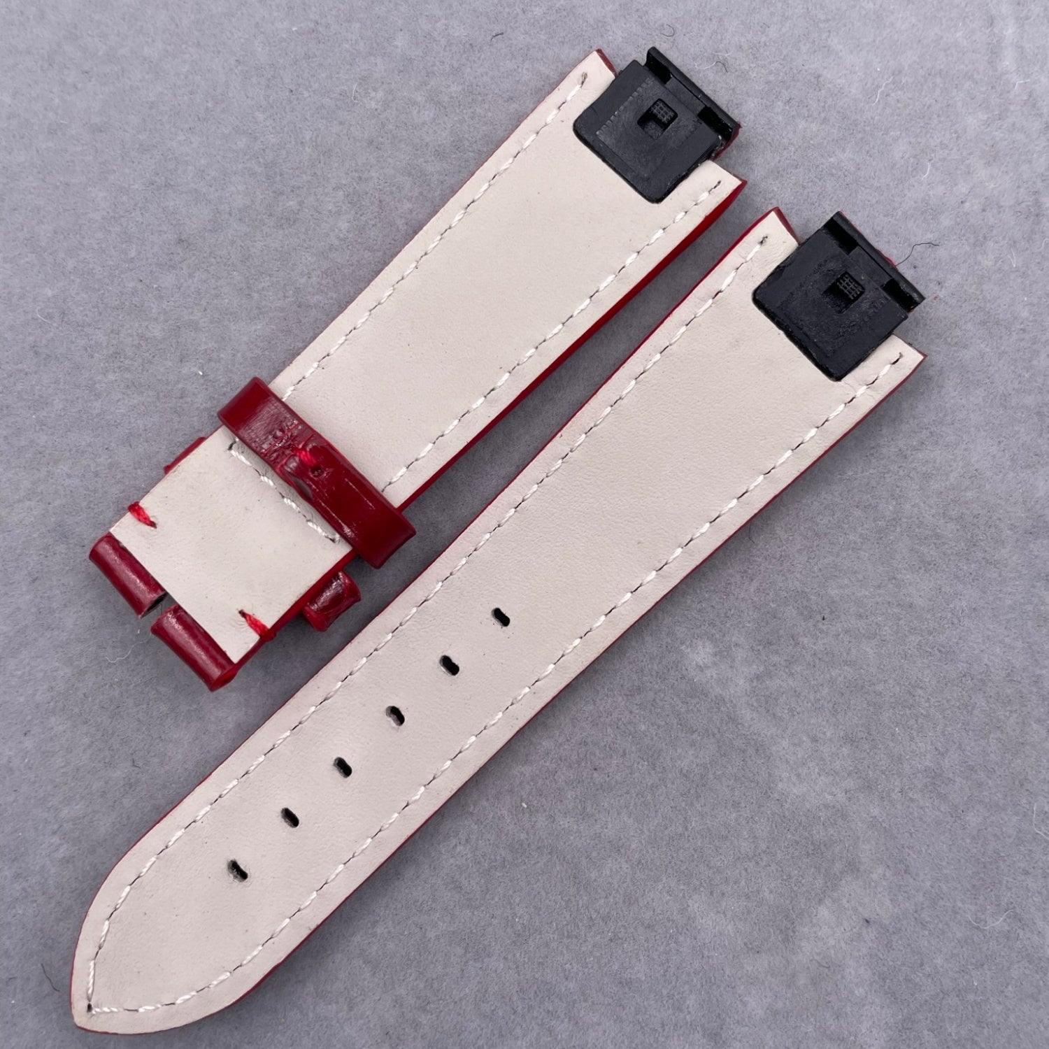 Custom Handcrafted ALLIGATOR Leather Strap for LV Smart Watch - High-Gloss Blue Double-Sided Quick-Release Leather Strap