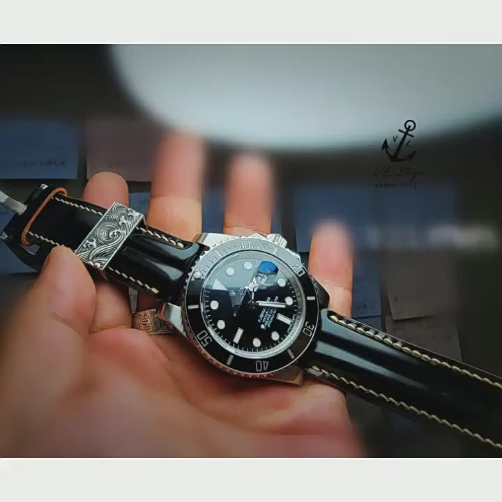Handcrafted Custom Watch Strap - Horsehide with Drum Effect & Double-Strand Sword Bone Design, Glossy Black & Brown, Soft & Comfortable, Minimalist Style